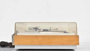 Pārdod YAMAHA YP-700C Turntable Yamaha. Klasika un kvalitāte! - Photo 4