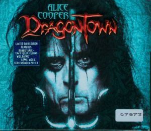 Alice Cooper (2) - Dragontown (2002)