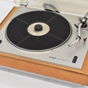 Pārdod YAMAHA YP-700C Turntable Yamaha. Klasika un kvalitāte!